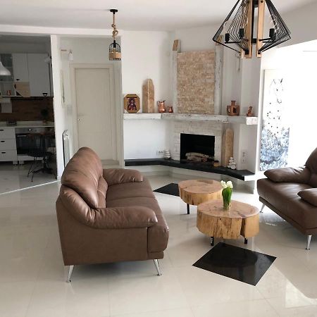 Artistic Luxury Apartment Skopje Ngoại thất bức ảnh