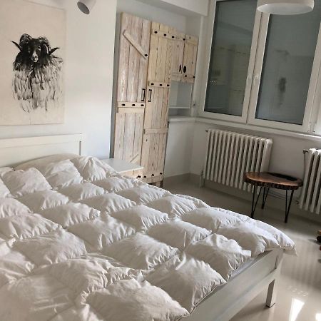 Artistic Luxury Apartment Skopje Ngoại thất bức ảnh